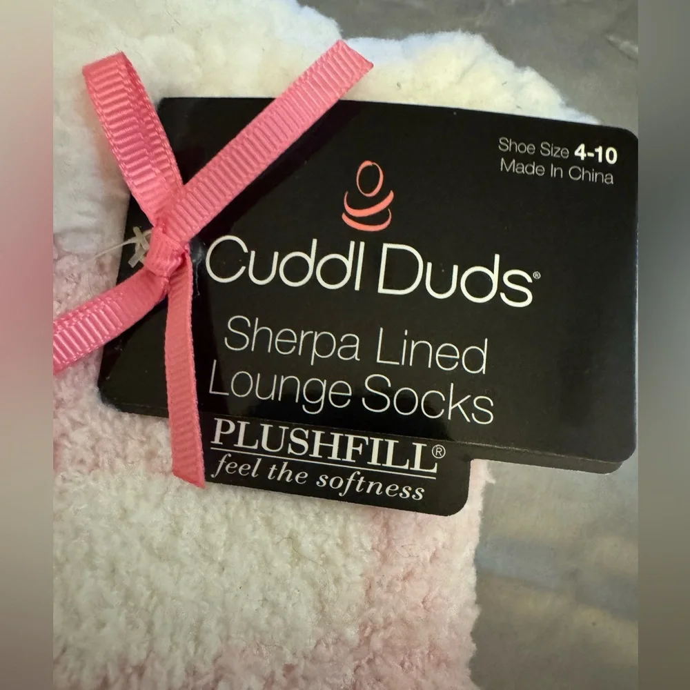 Cuddl Duds Pink and White Soft and cozy Sherpa Lined Socks - NWT